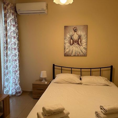 E & F Sea View Flat Apartment Néa Péramos Екстериор снимка